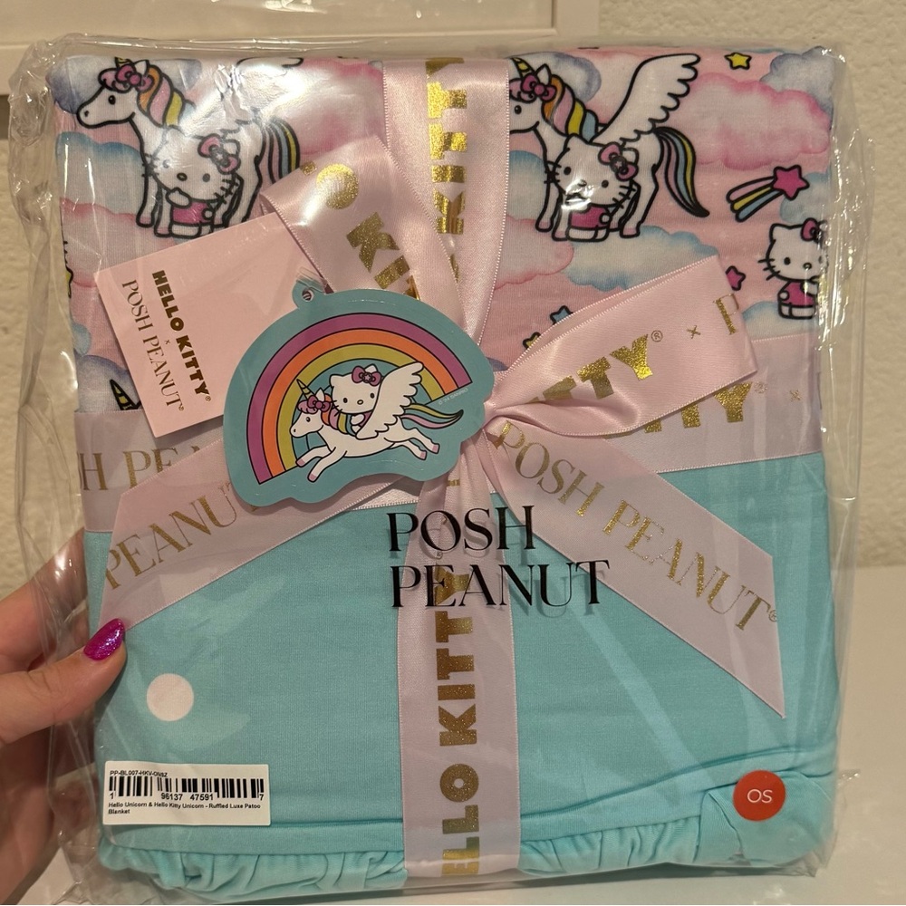 Posh Peanut Hello Kitty unicorn ruffled luxe patoo 60x60